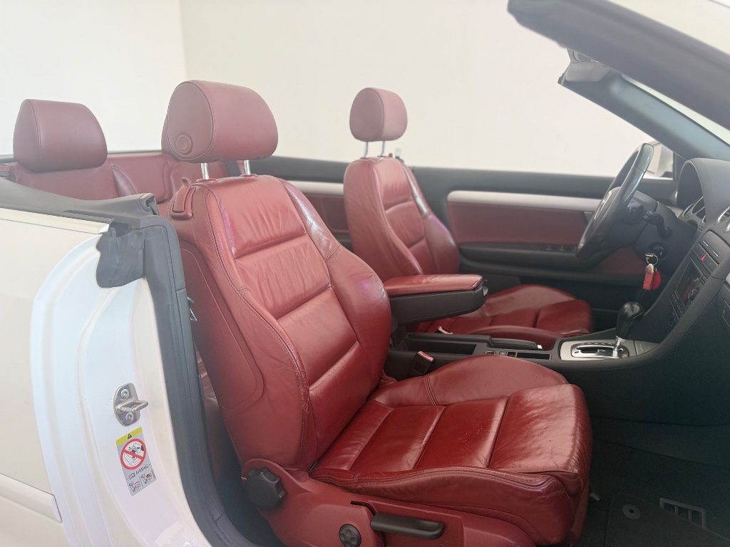 AUDI A4 Cabriolet 2.0 16V TFSI multitronic SLINE - 8