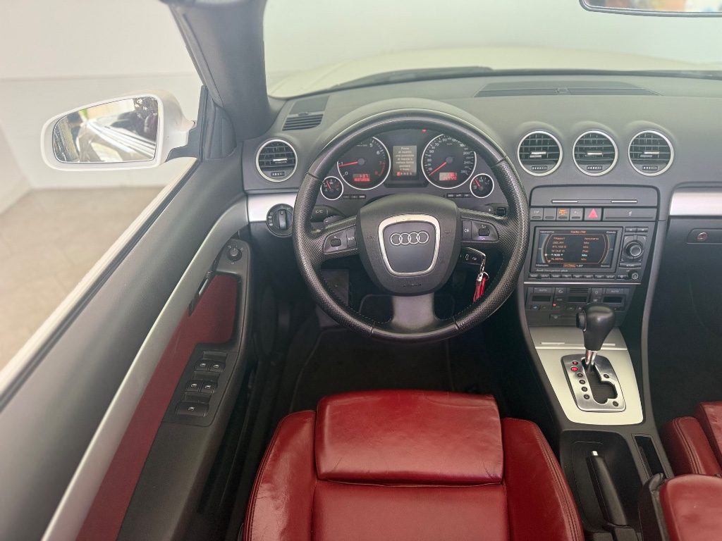 AUDI A4 Cabriolet 2.0 16V TFSI multitronic SLINE - 11
