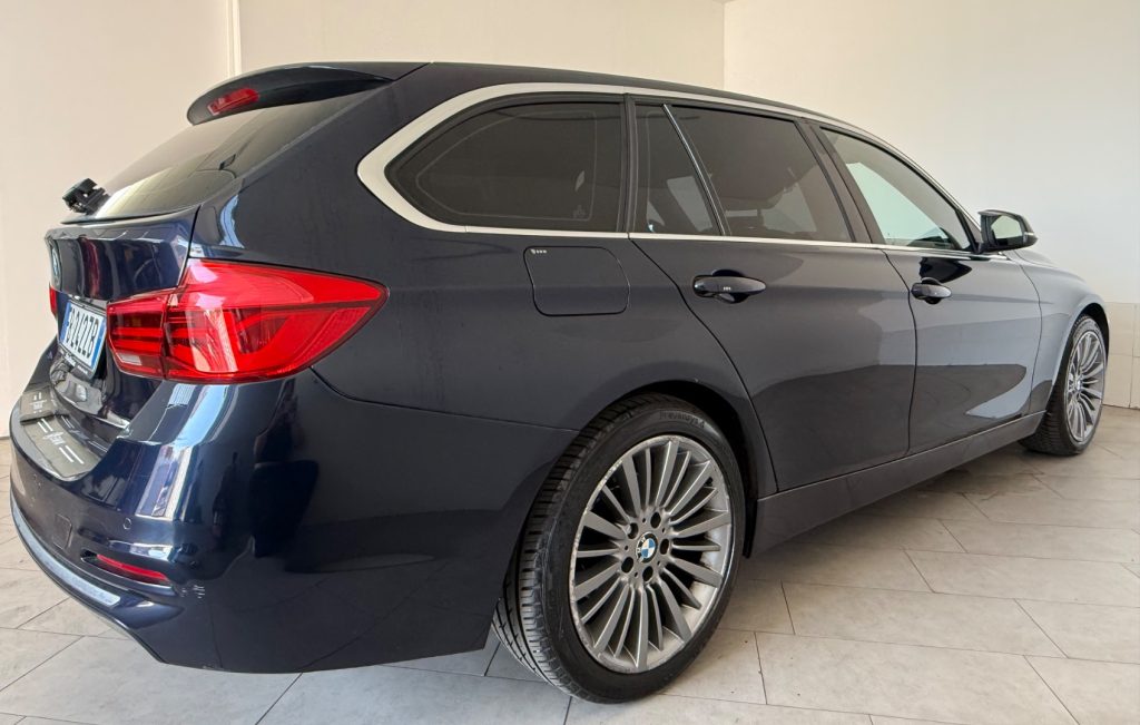 BMW 320 d xDrive Touring Luxury - 5