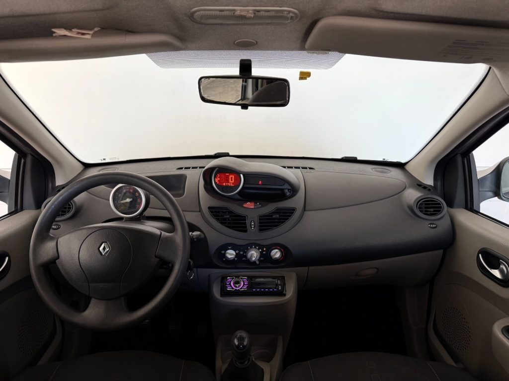RENAULT Twingo 1.2 16V Initiale - 11