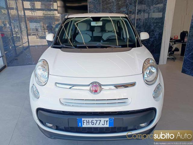 FIAT 500L Blanc Pastel