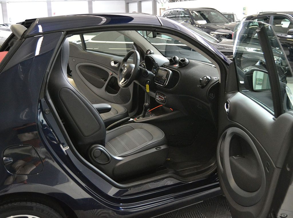 SMART ForTwo EQ cabrio Suitered (22kW) Unico Proprietario ** - 3