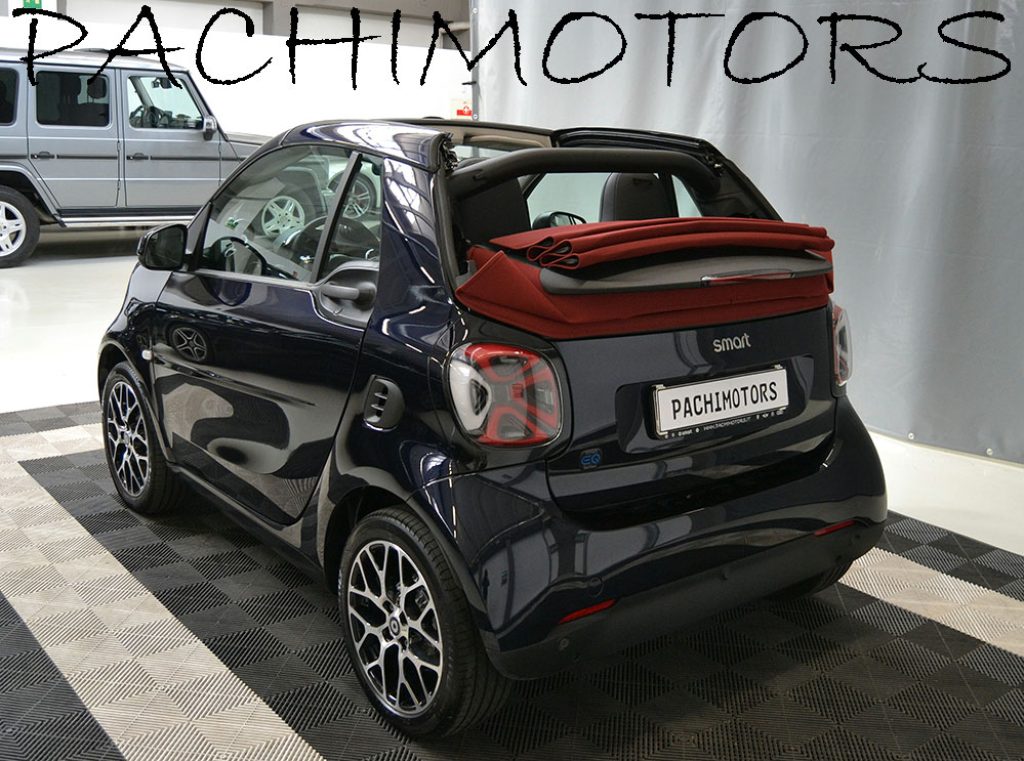 SMART ForTwo EQ cabrio Suitered (22kW) Unico Proprietario ** - 16