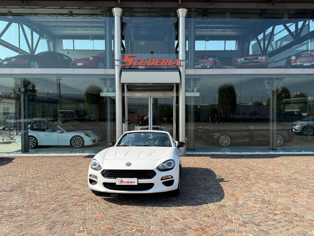 FIAT 124 Spider