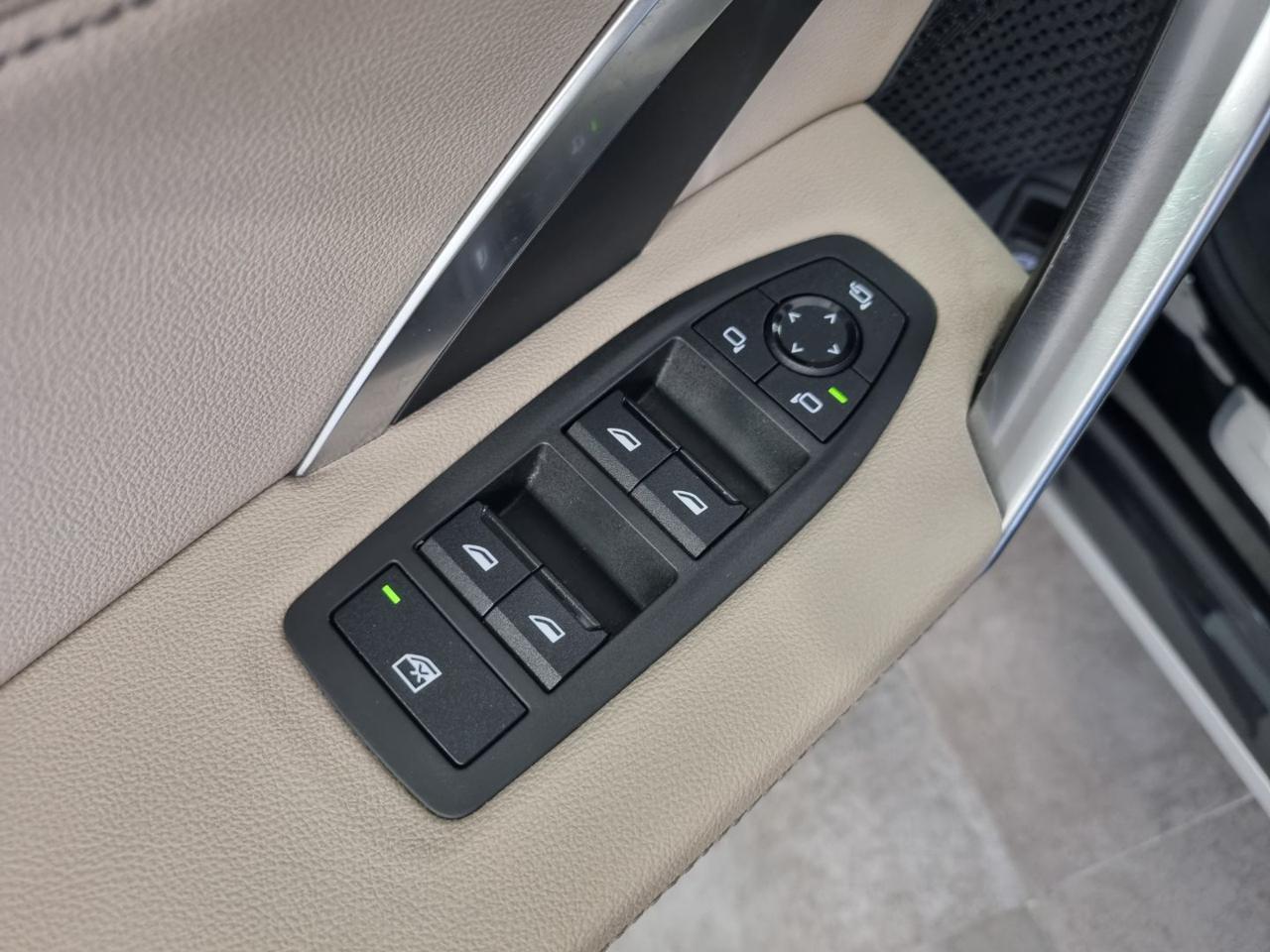 BMW X1 sDrive 18d xLine - 18