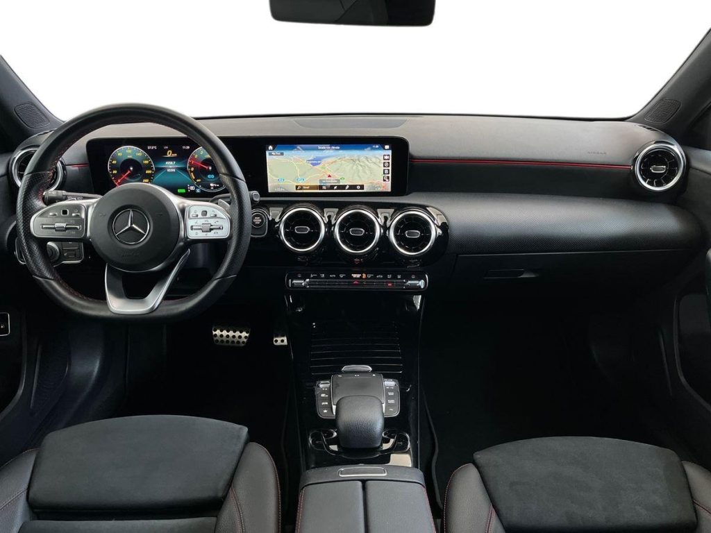 MERCEDES-BENZ A 250 e hybrid EQ Premium - 9