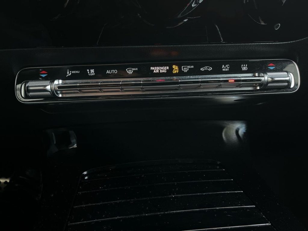 MERCEDES-BENZ A 250 e hybrid EQ Premium - 14