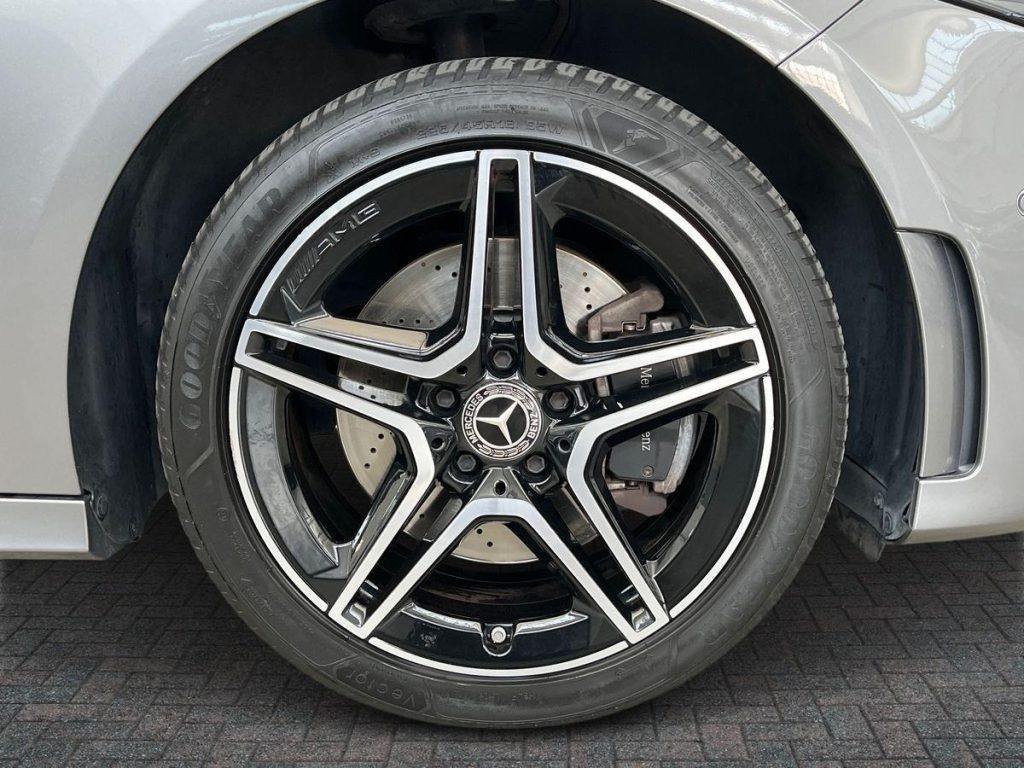 MERCEDES-BENZ A 250 e hybrid EQ Premium - 7