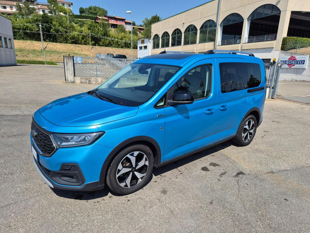 FORD Tourneo Connect Tourneo Connect 2.0 EcoBlue 122 CV Powershif - 2