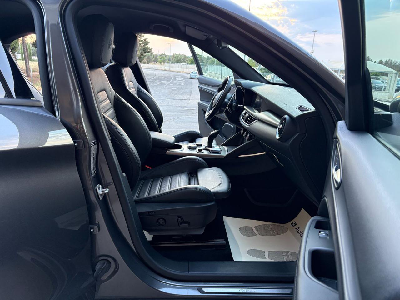 ALFA ROMEO Stelvio 2.2 Turbodiesel 210CV AT8 Q4 Veloce - 9
