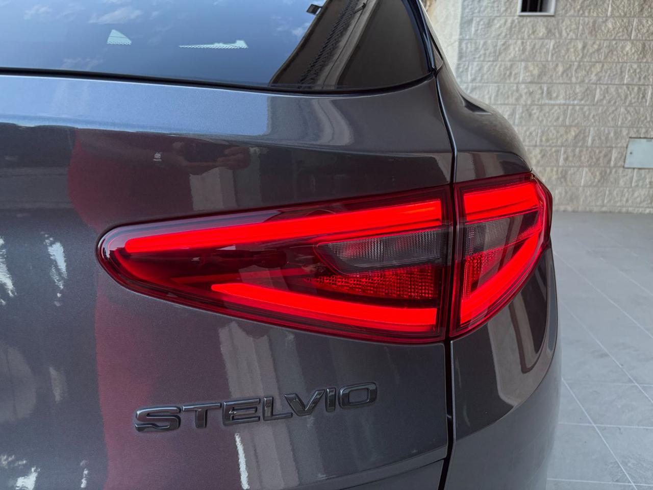 ALFA ROMEO Stelvio 2.2 Turbodiesel 210CV AT8 Q4 Veloce - 37