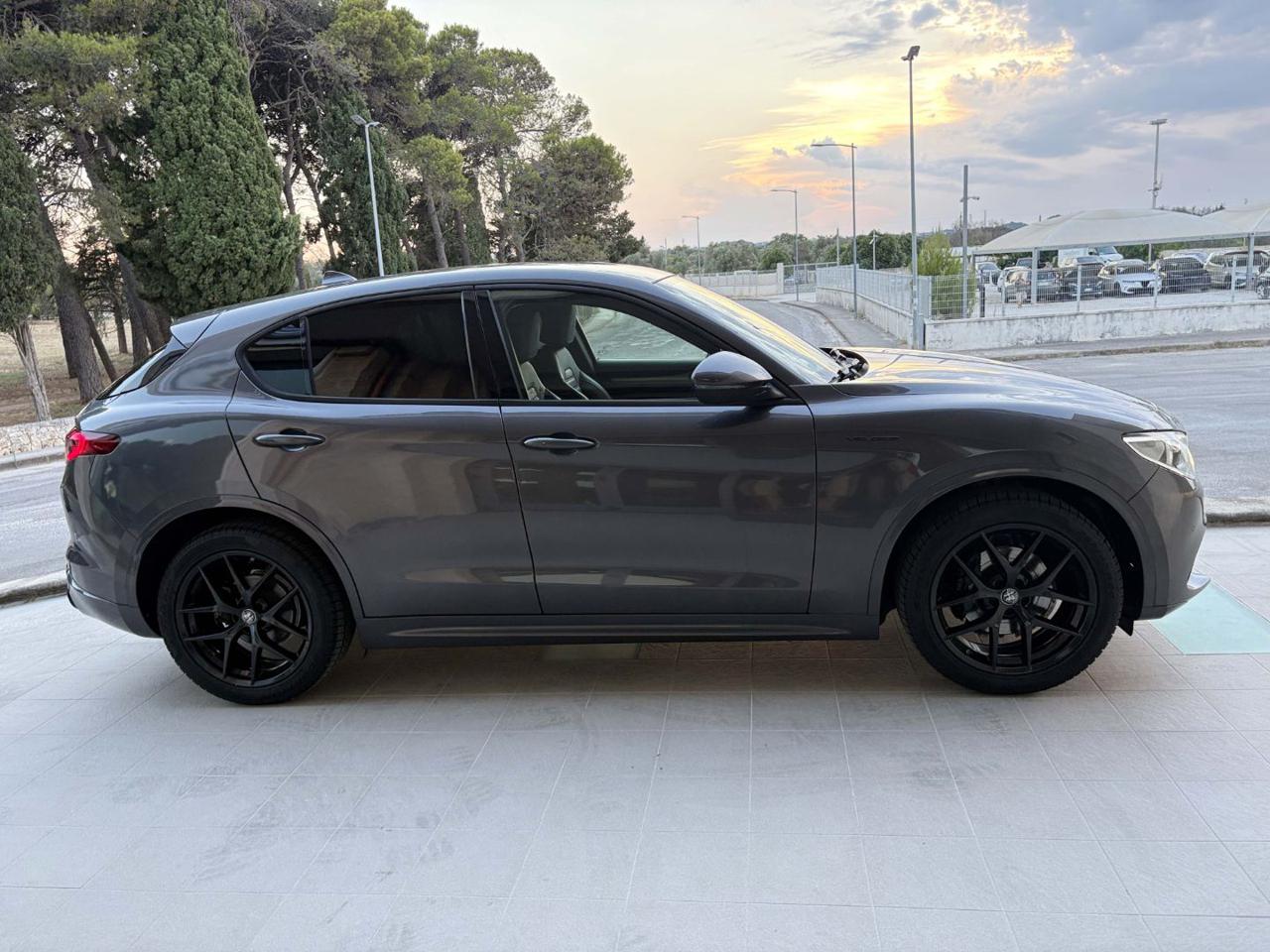 ALFA ROMEO Stelvio 2.2 Turbodiesel 210CV AT8 Q4 Veloce - 4