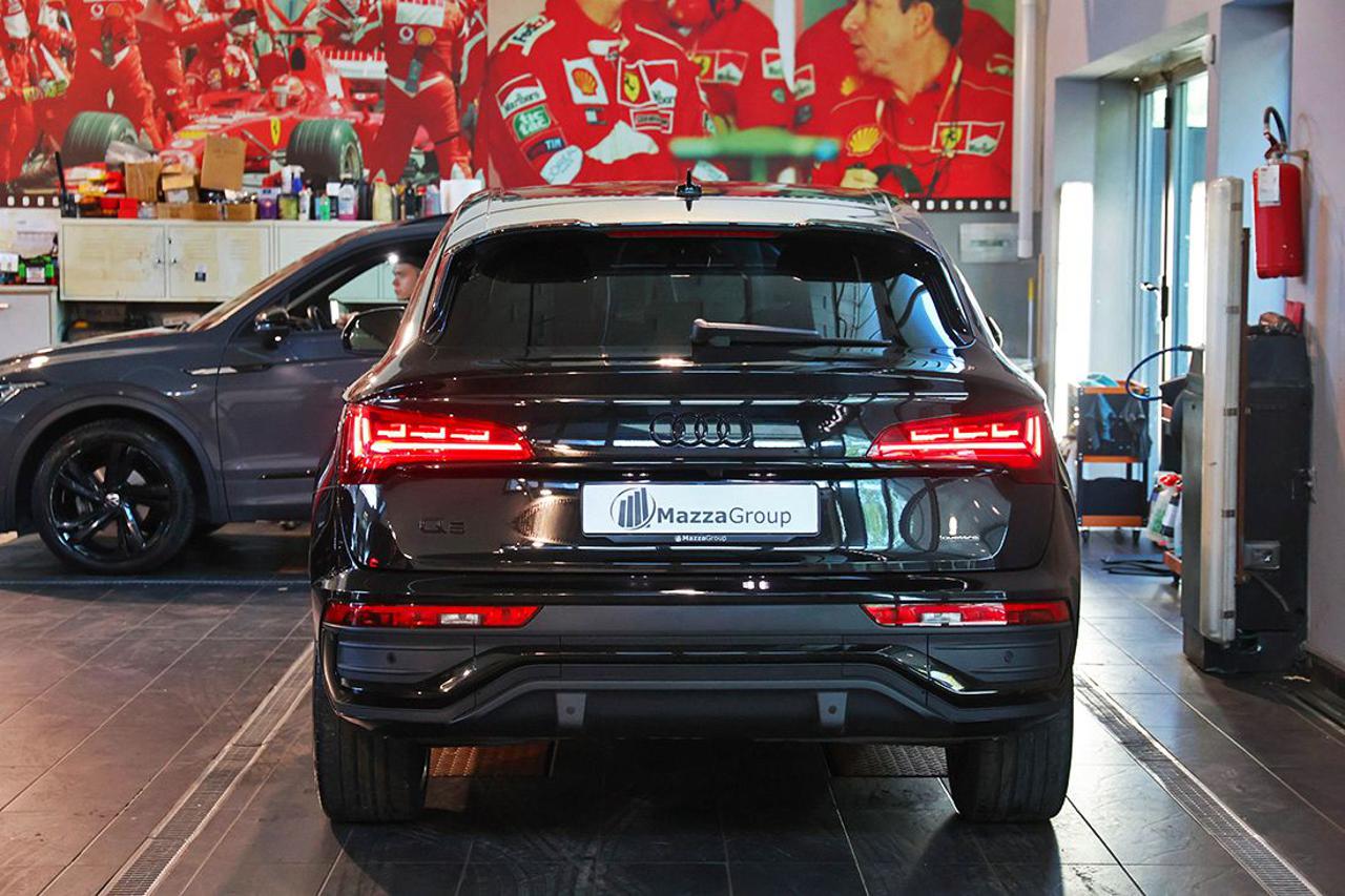 AUDI Q5 40 TDI Sportback Quattro S-Tronic Identity Black - 4