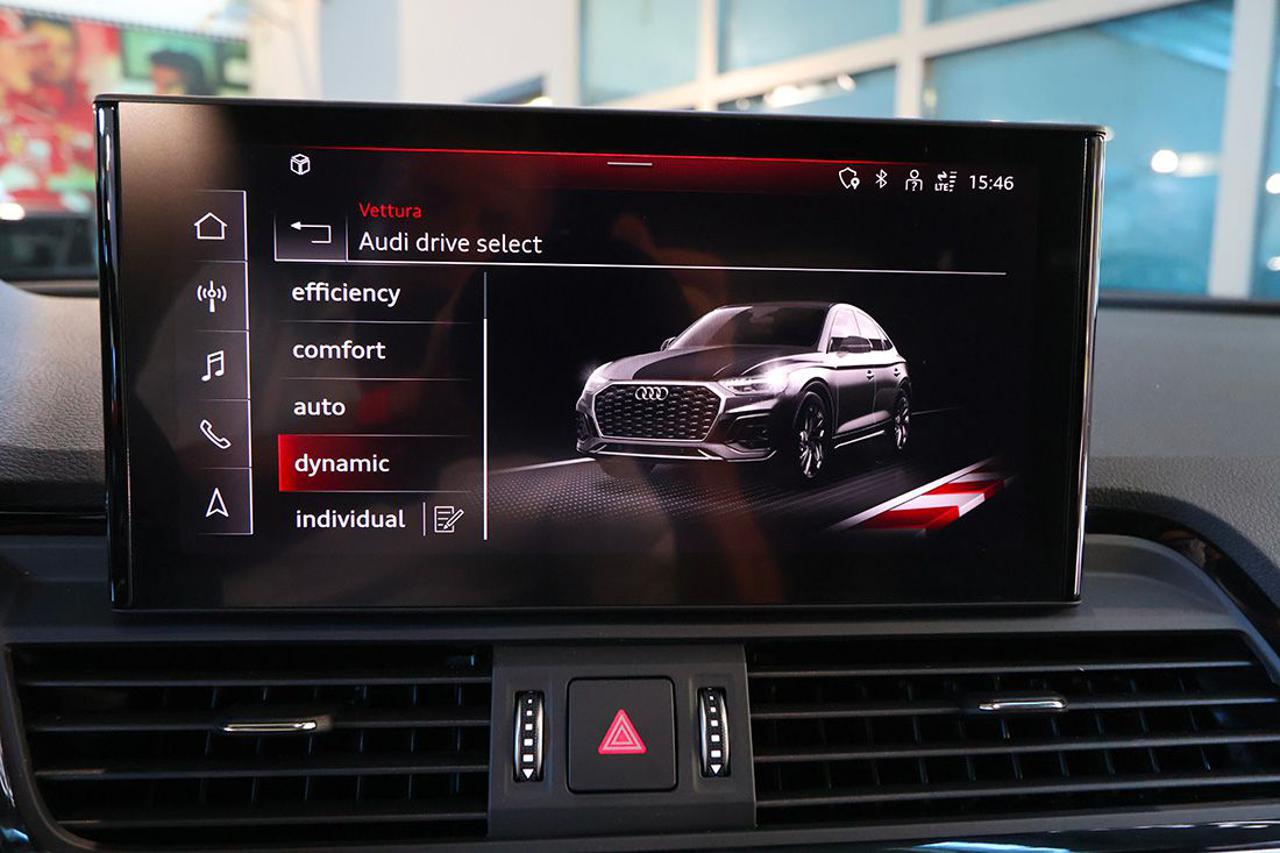 AUDI Q5 40 TDI Sportback Quattro S-Tronic Identity Black - 27