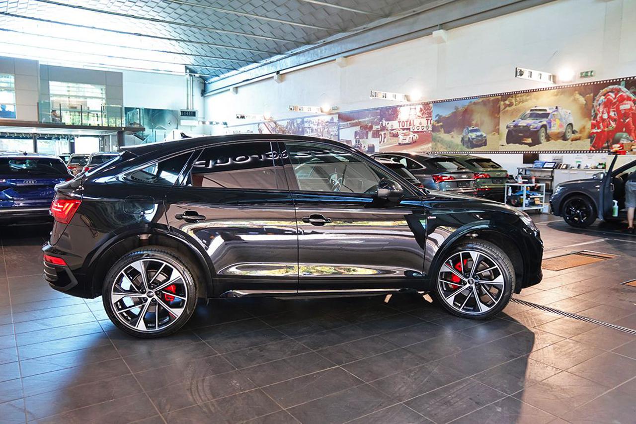 AUDI Q5 40 TDI Sportback Quattro S-Tronic Identity Black - 10