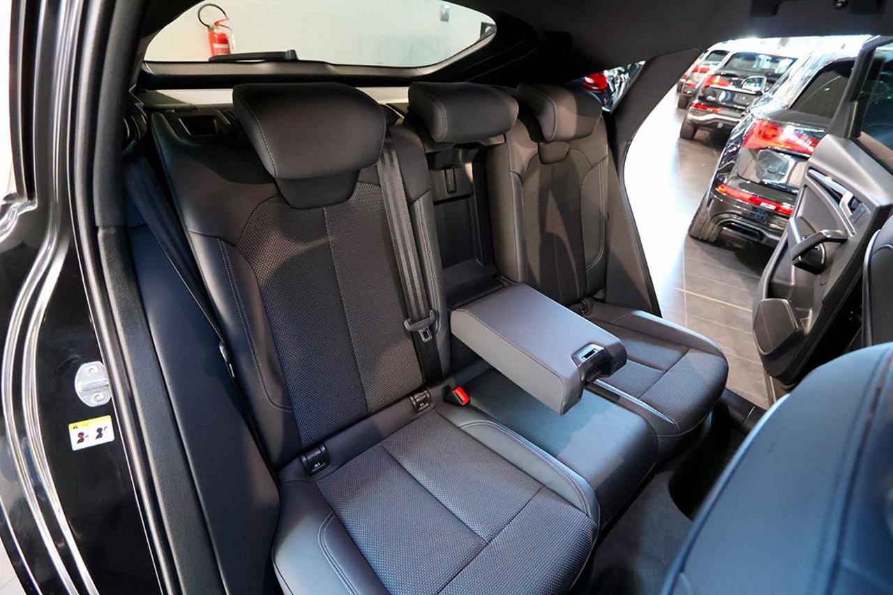AUDI Q5 40 TDI Sportback Quattro S-Tronic Identity Black - 20