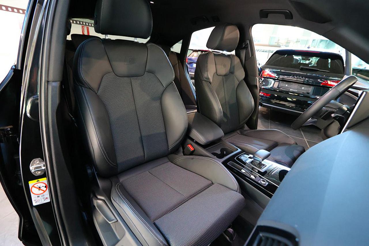 AUDI Q5 40 TDI Sportback Quattro S-Tronic Identity Black - 17