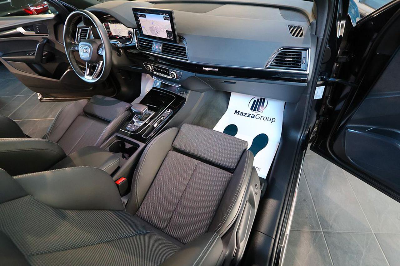 AUDI Q5 40 TDI Sportback Quattro S-Tronic Identity Black - 16