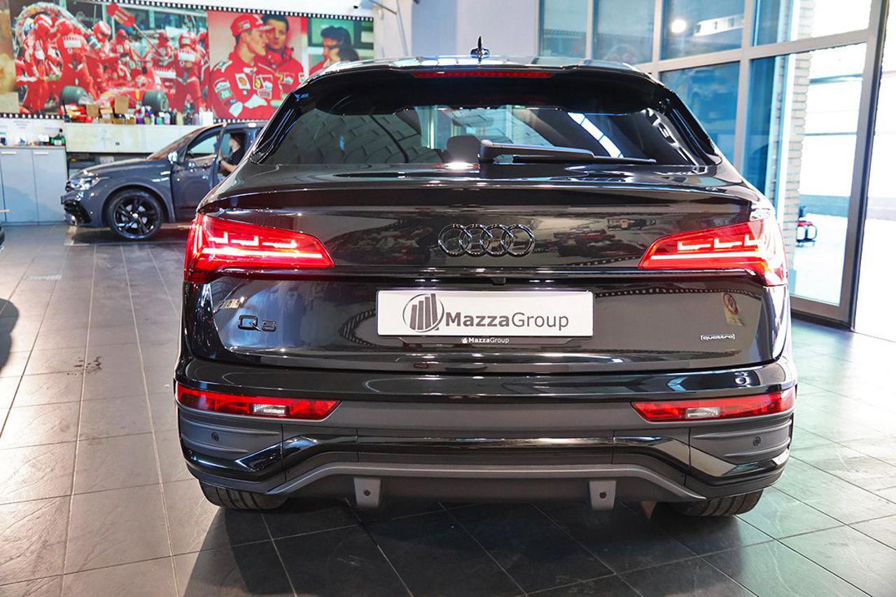 AUDI Q5 40 TDI Sportback Quattro S-Tronic Identity Black - 8