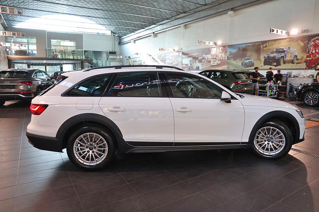 AUDI A4 allroad 40 TDI S-Tronic Business Evolution - 10