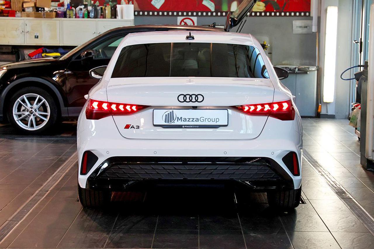 AUDI A3 35 TDI Sedan S-Tronic S-Line - 4