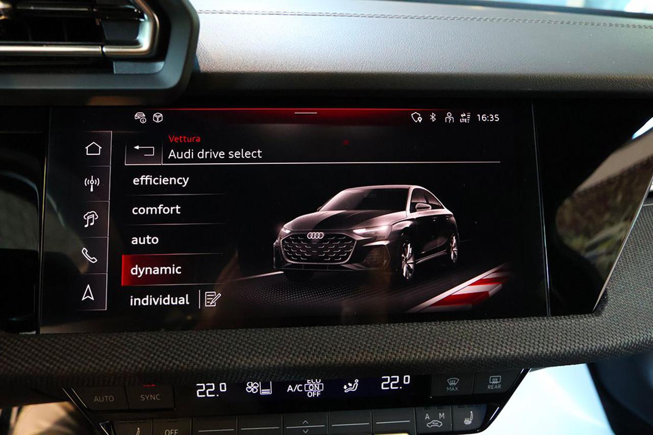 AUDI A3 35 TDI Sedan S-Tronic S-Line - 26