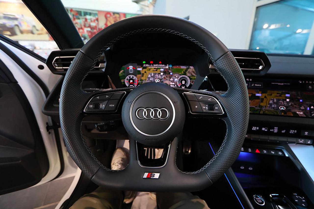 AUDI A3 35 TDI Sedan S-Tronic S-Line - 20