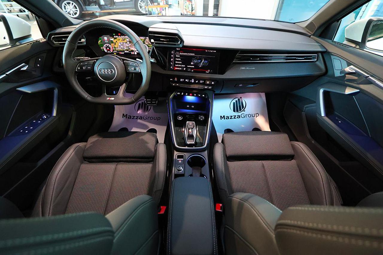 AUDI A3 35 TDI Sedan S-Tronic S-Line - 35