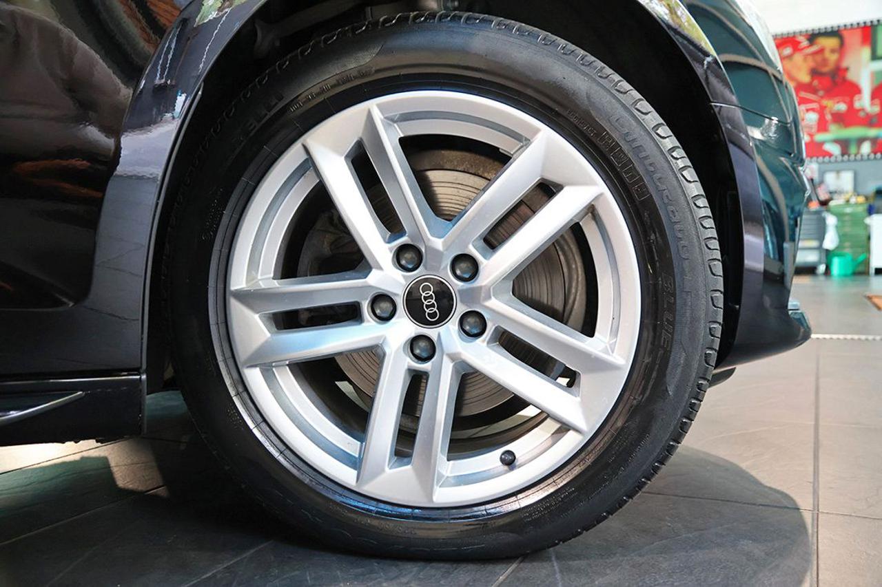 AUDI A4 35 TDI Avant S-Tronic Business Advanced - 6