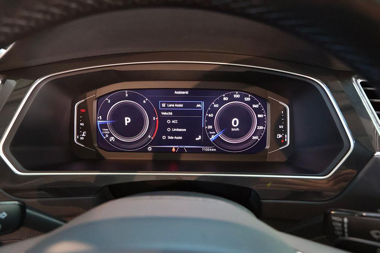 VOLKSWAGEN Tiguan 2.0 TDI 150cv SCR DSG Elegance - 33
