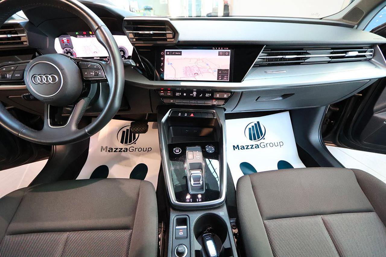 AUDI A3 30 TDI Sportback S-Tronic Business Advanced - 30