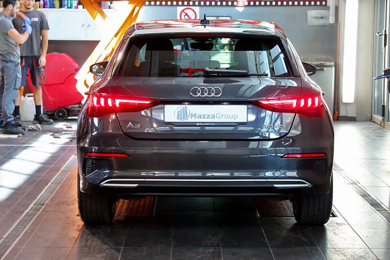 AUDI A3 30 TDI Sportback S-Tronic Business Advanced - 4