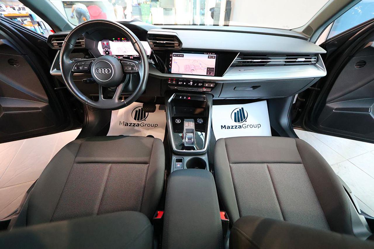 AUDI A3 30 TDI Sportback S-Tronic Business Advanced - 14