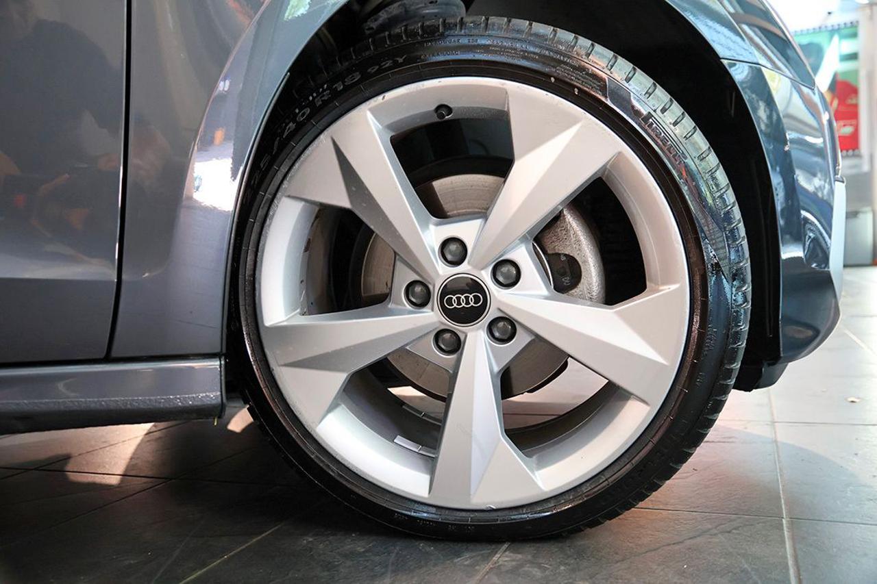 AUDI A3 30 TDI Sportback S-Tronic Business Advanced - 6