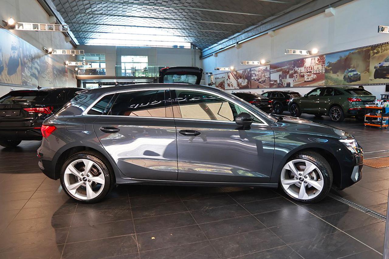 AUDI A3 30 TDI Sportback S-Tronic Business Advanced - 10