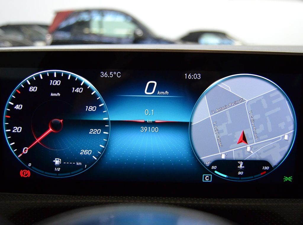 MERCEDES-BENZ CLA 200 Shooting Brake Premium Amg-Tetto-Luci Soffuse** - 15