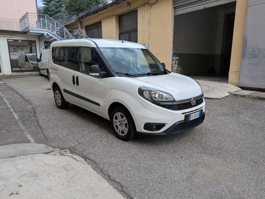 FIAT Doblo 1.6 MJT 105CV S&S PC Combi N1 Lounge 5 POSTI - 3