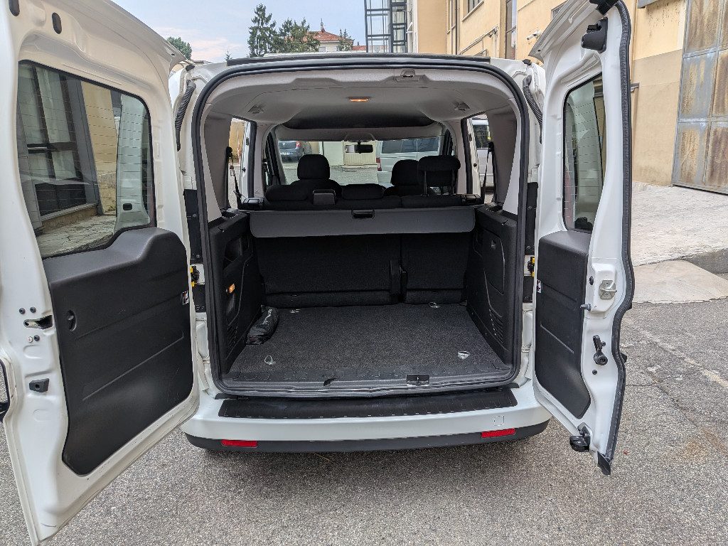 FIAT Doblo 1.6 MJT 105CV S&S PC Combi N1 Lounge 5 POSTI - 14