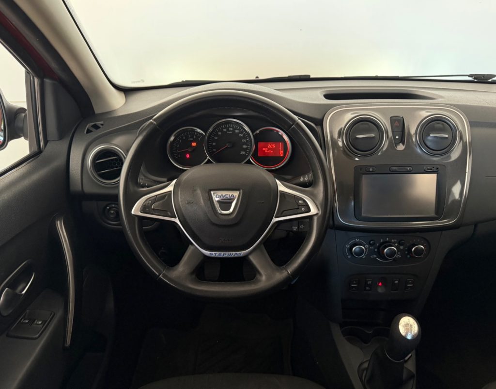 DACIA Sandero Stepway 1.5 dCi 8V 90CV Start&Stop - 14
