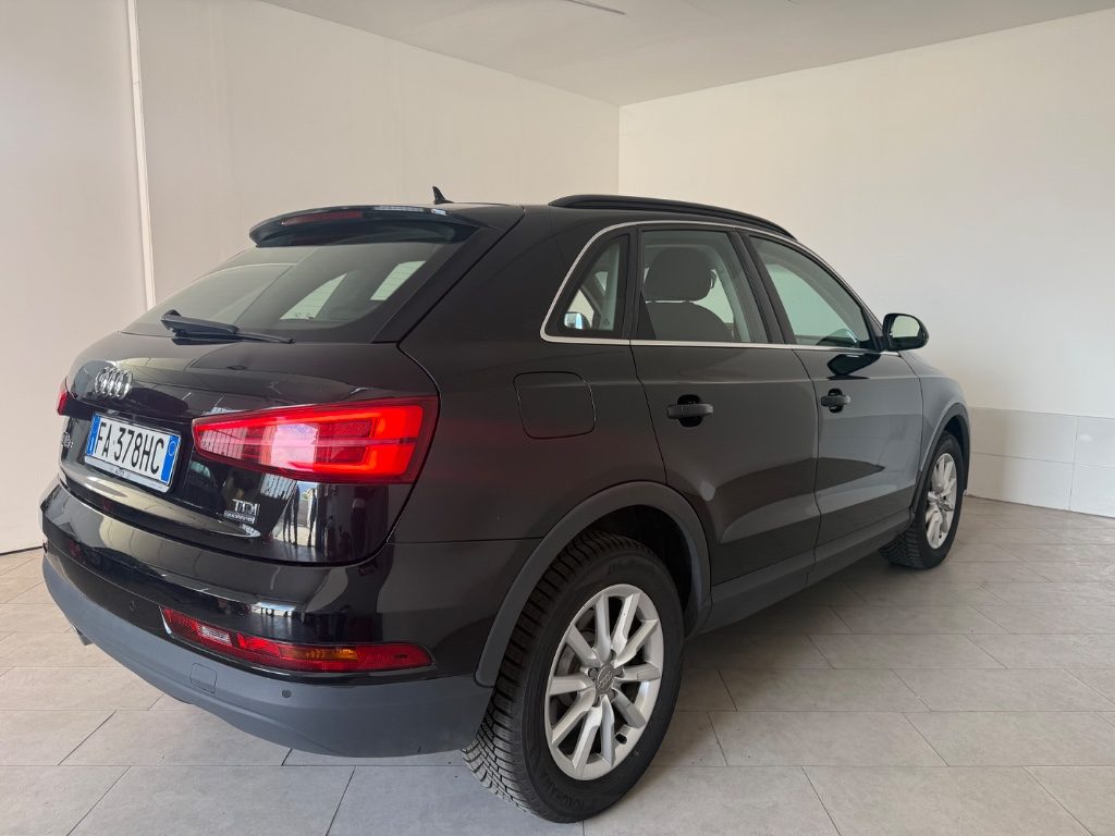 AUDI Q3 2.0 TDI 150 CV quattro S tronic - 13