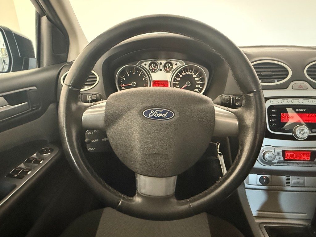FORD Focus 1.6 (115CV) SW Bz.- GPL Ikon - 8