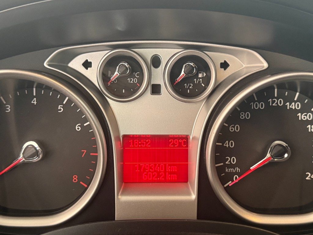 FORD Focus 1.6 (115CV) SW Bz.- GPL Ikon - 16