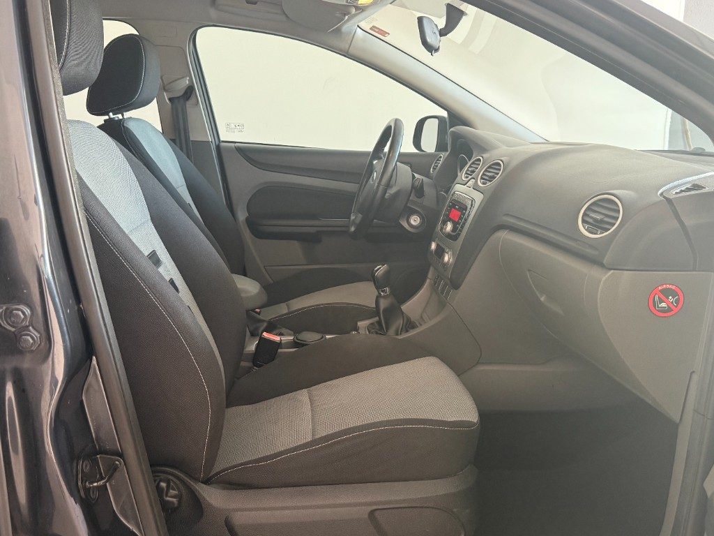 FORD Focus 1.6 (115CV) SW Bz.- GPL Ikon - 17