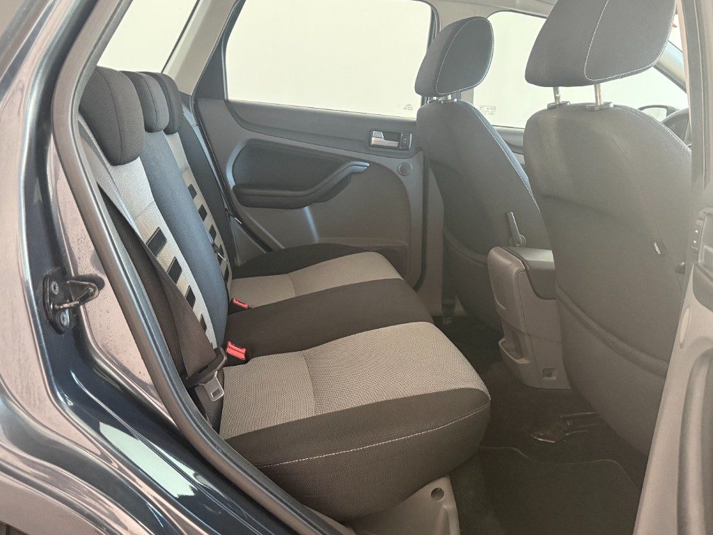 FORD Focus 1.6 (115CV) SW Bz.- GPL Ikon - 18