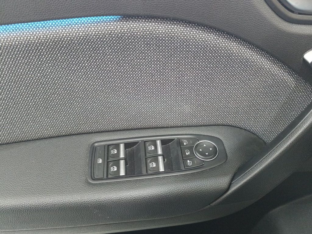 RENAULT Captur TCe 90 CV Techno - 21
