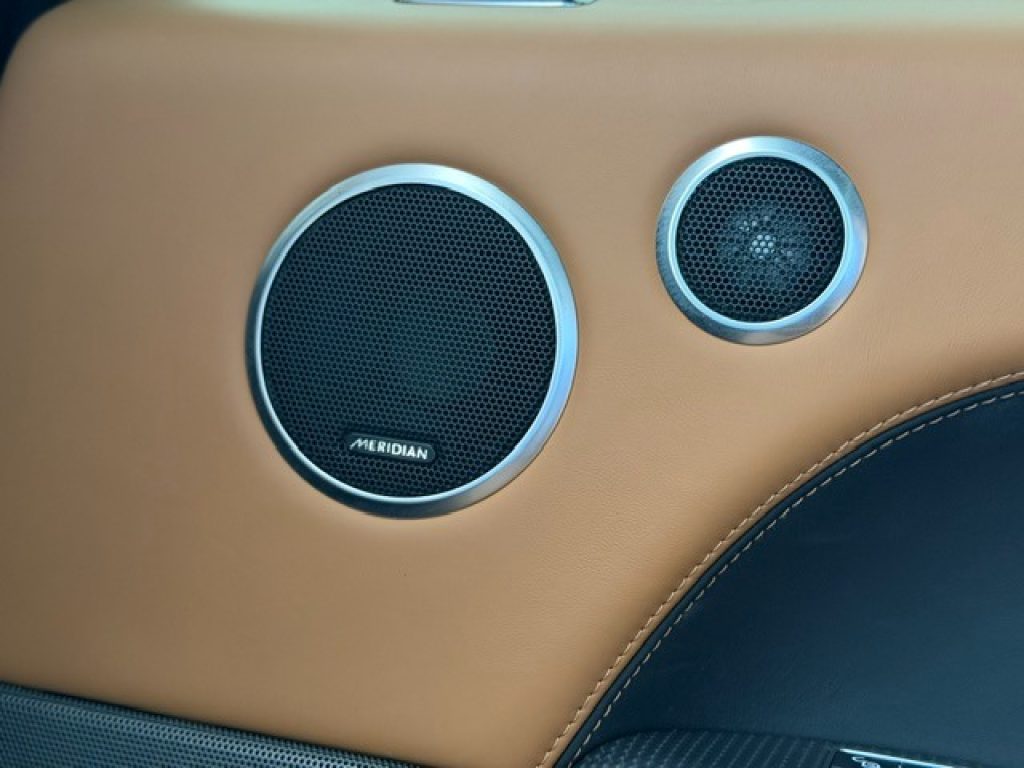 Clicca per ingrandire Range Rover Sport - 2.0 Si4 PHEV HSE Dynamic 404CV PIXEL/TETTO