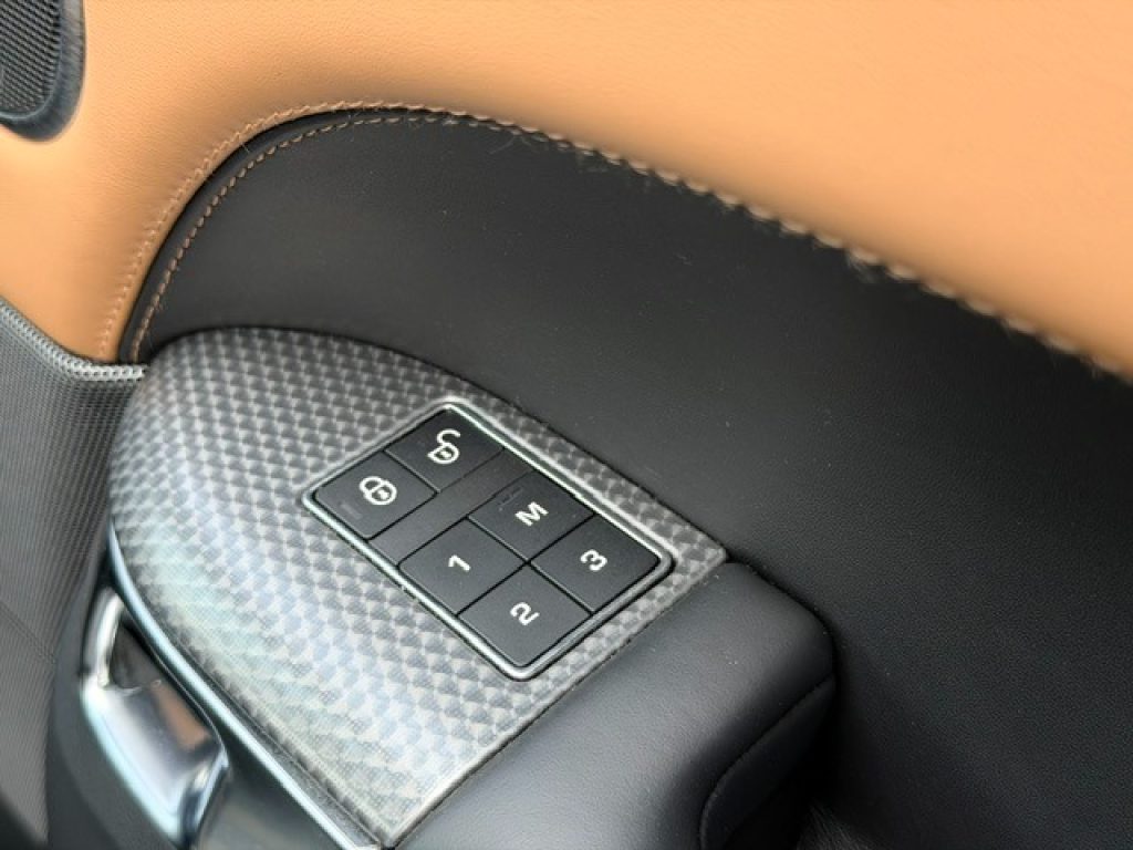 Clicca per ingrandire Range Rover Sport - 2.0 Si4 PHEV HSE Dynamic 404CV PIXEL/TETTO