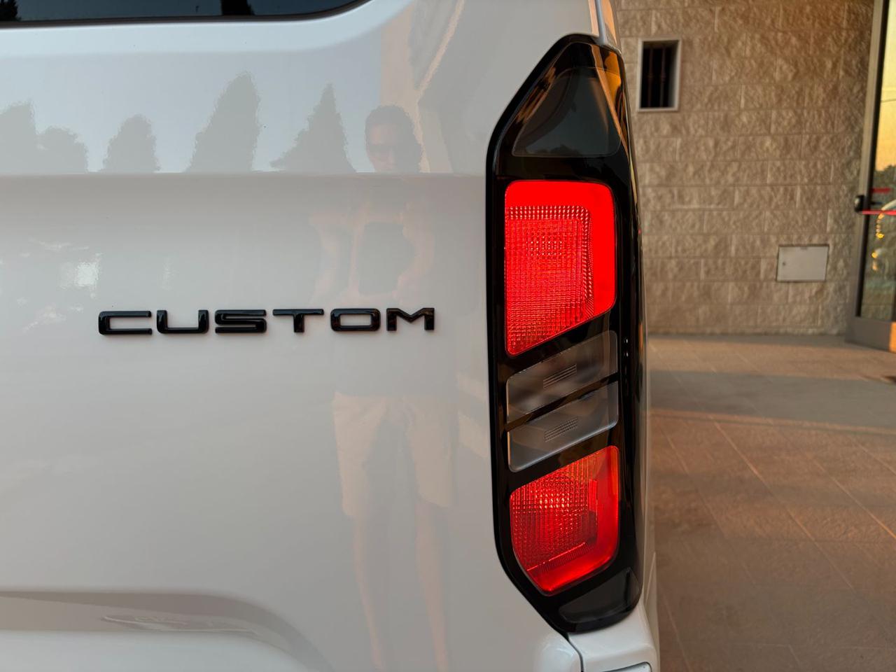 FORD Transit Custom 2.0 EcoBlue 136CV PL Combi Trend 9 POSTI - 32
