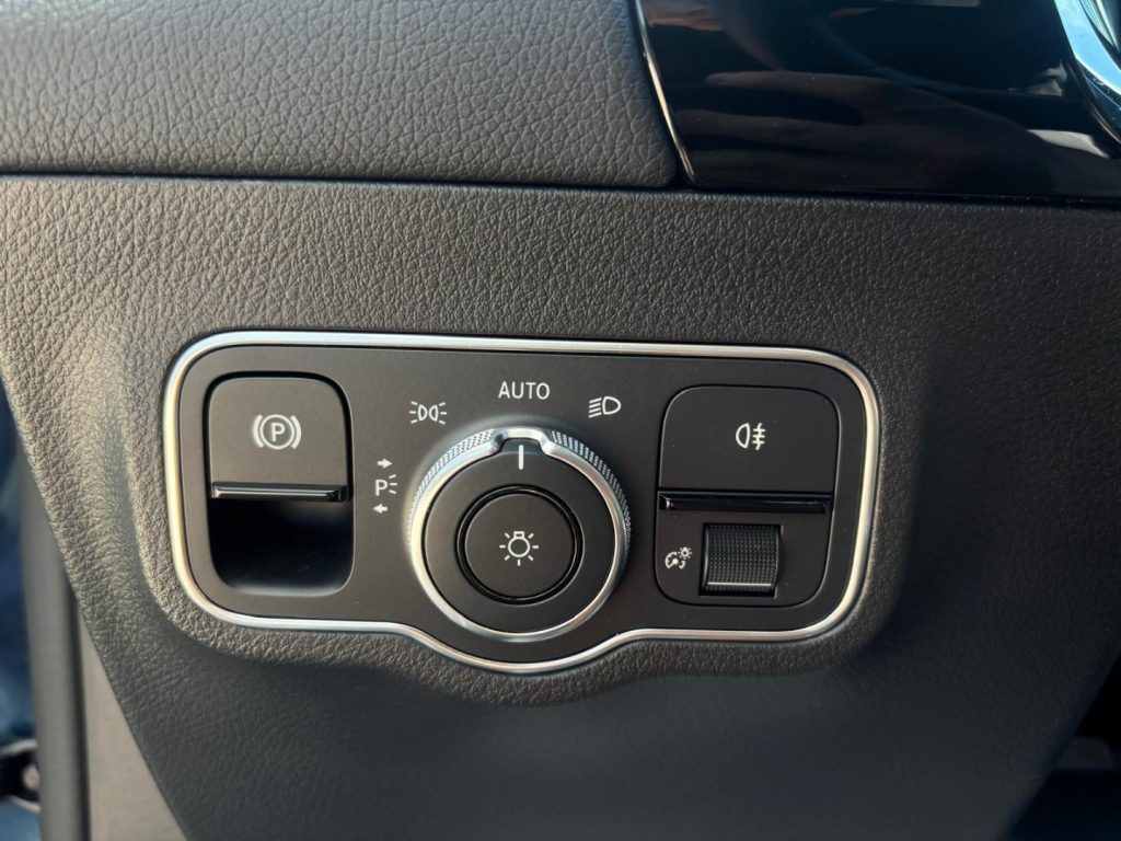 MERCEDES-BENZ B 180 AMG Line*TETTO APRIBILE*SEDILI ANT RISCALDABILI - 24
