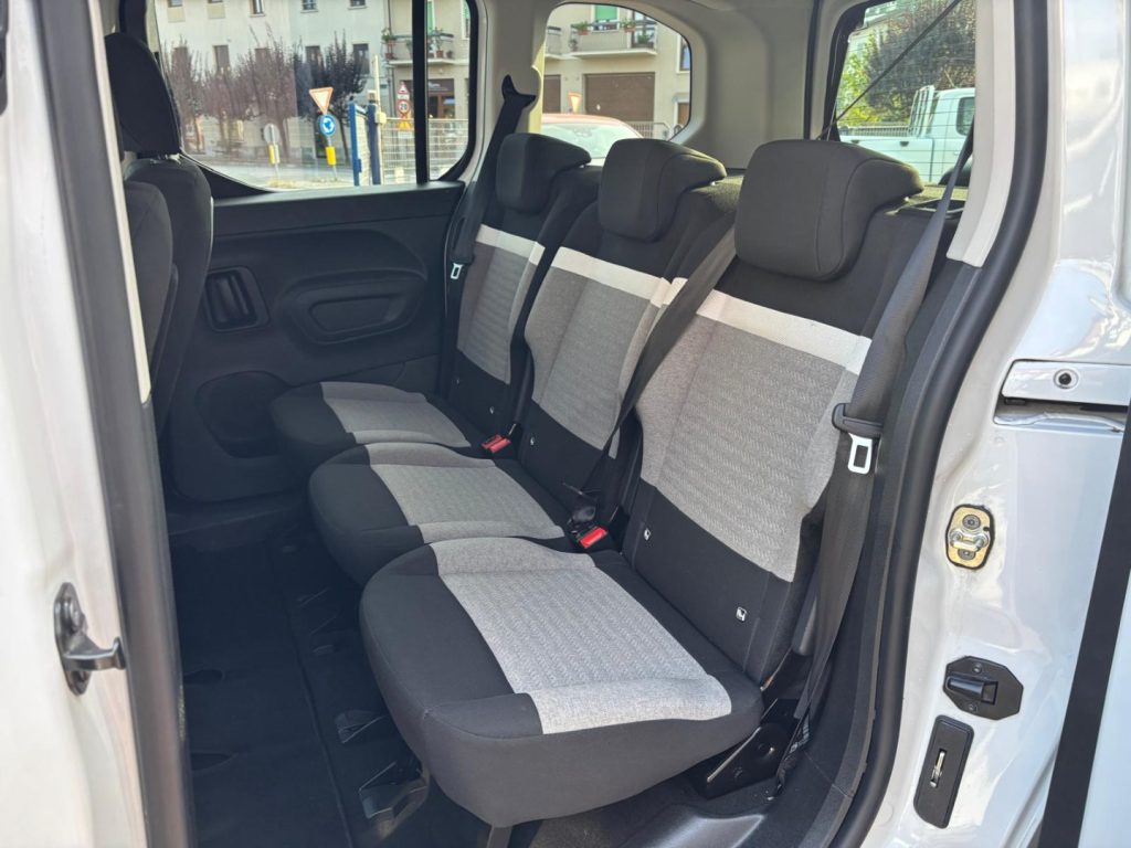 CITROEN Berlingo 1.5 blue-HDI Shine M *RETROCAMERA*NAVI - 13